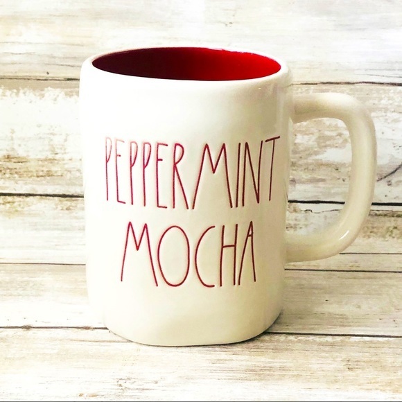 Rae Dunn PEPPERMINT MOCHA 16 Ounce Christmas Mug - Picture 1 of 8